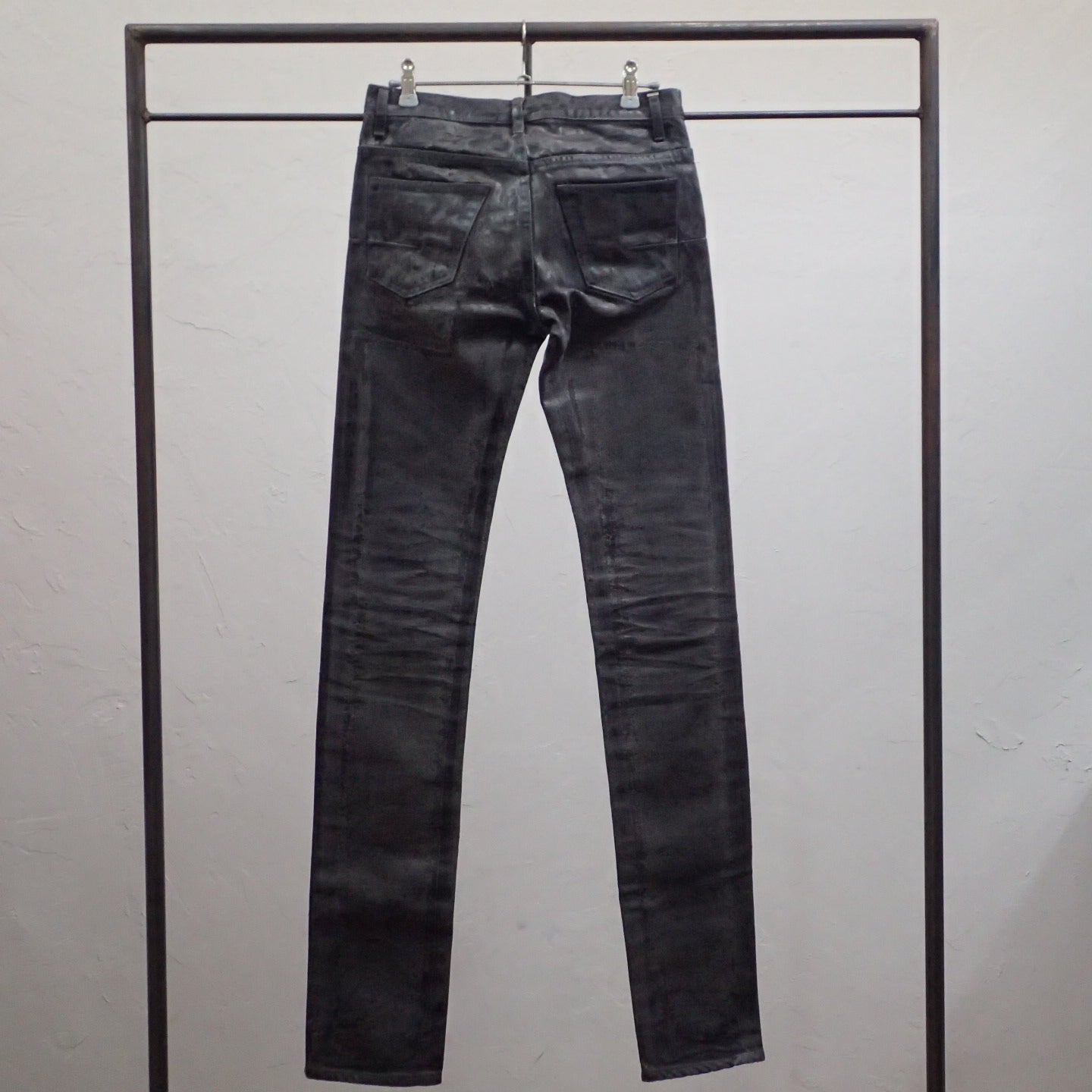 dior homme AW08 コーティングブラックデニム　w28 ジーンズ Dior Homme 08aw Luster Black Denim – THE STOKEDGATE Tokyo