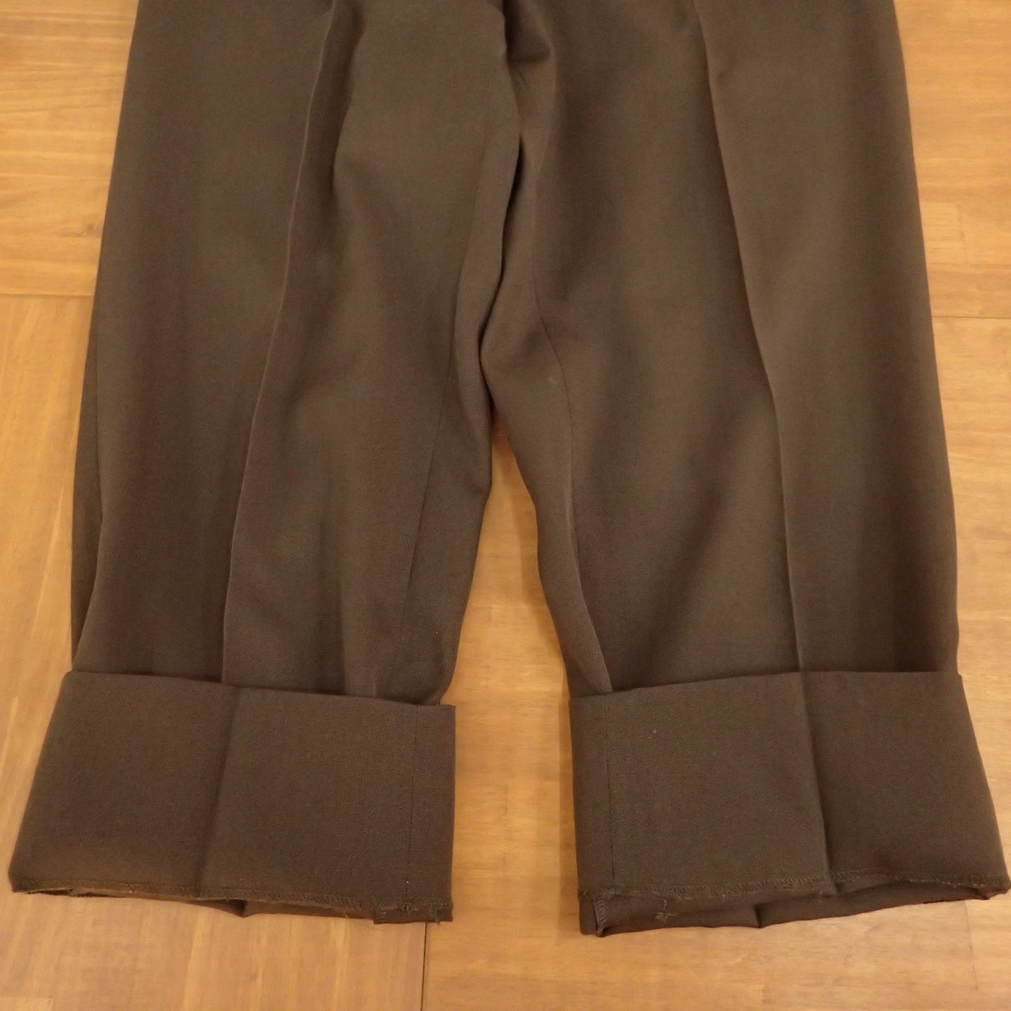 Jil Sander “ Tapered Pants “ Dark Brown 44