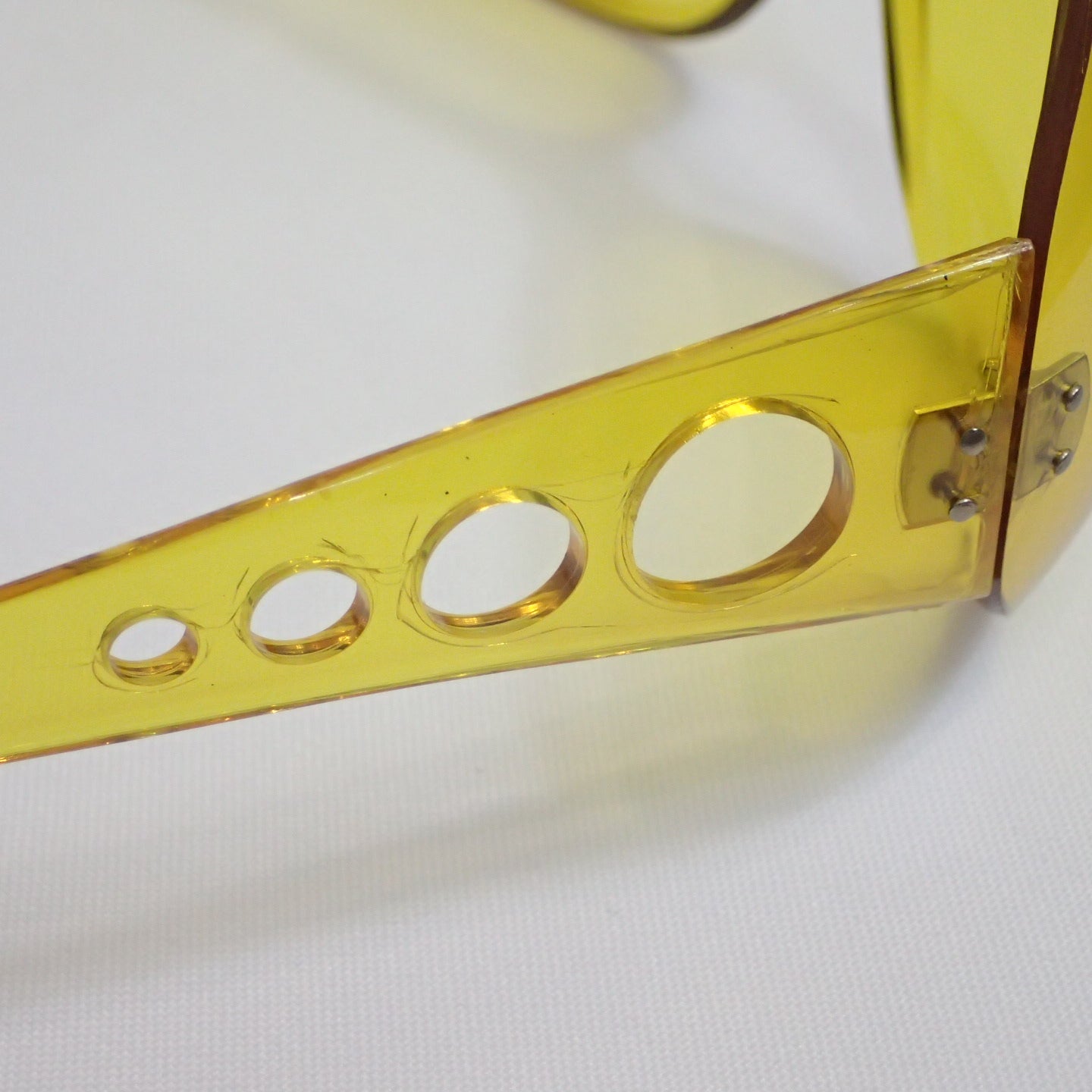 6~70s Bolle Sunglasses Lunasport Yellow